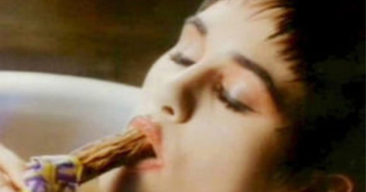 Cadbury Cadbury Ad 20 Flake Girl
