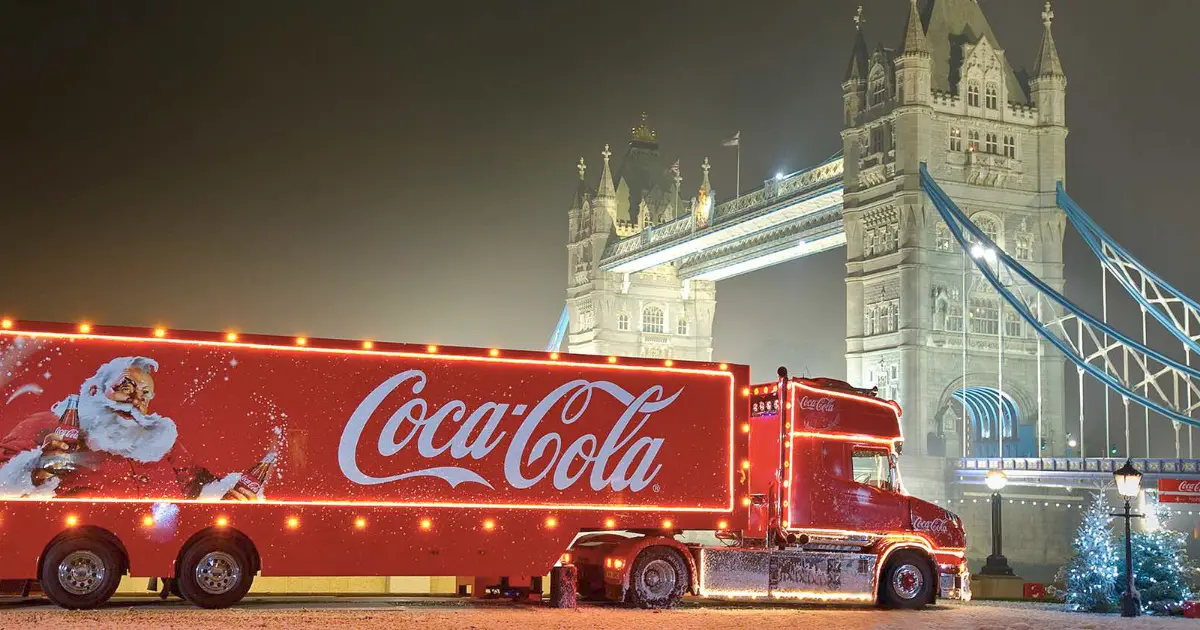 The Coca-Cola Company Holidays Are Coming Ad 204