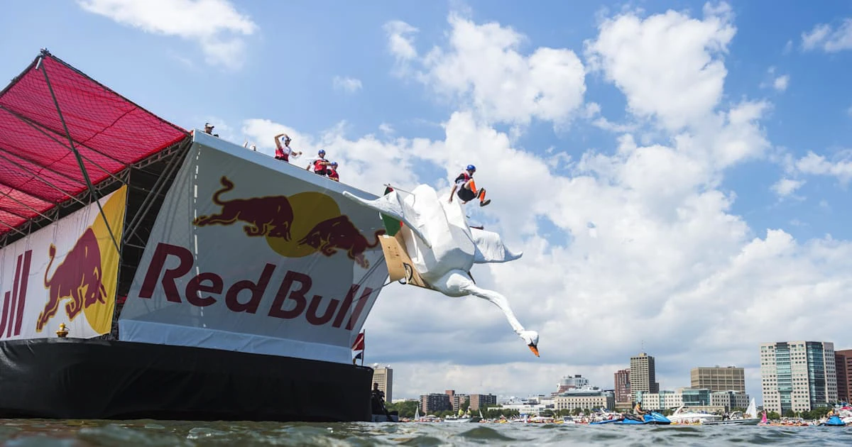 Red Bull RED BULL FLUGTAG
