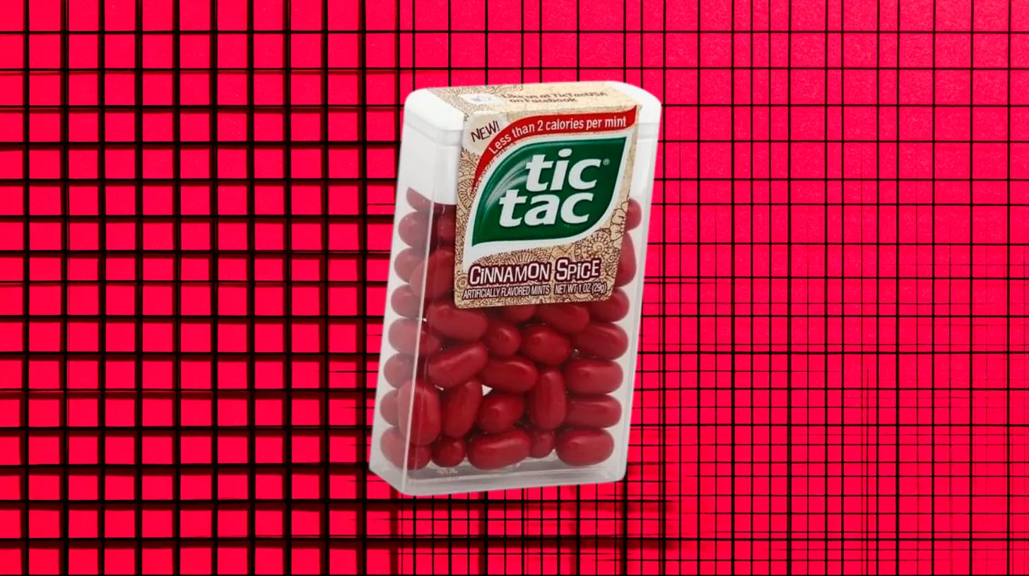 Ferrero Tic Tac Cinnamon Spice pack with dark red mints
