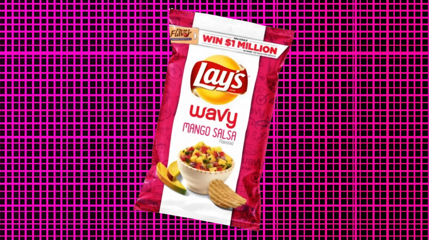 Lay’s Wavy Mango Salsa flavored potato chips bag