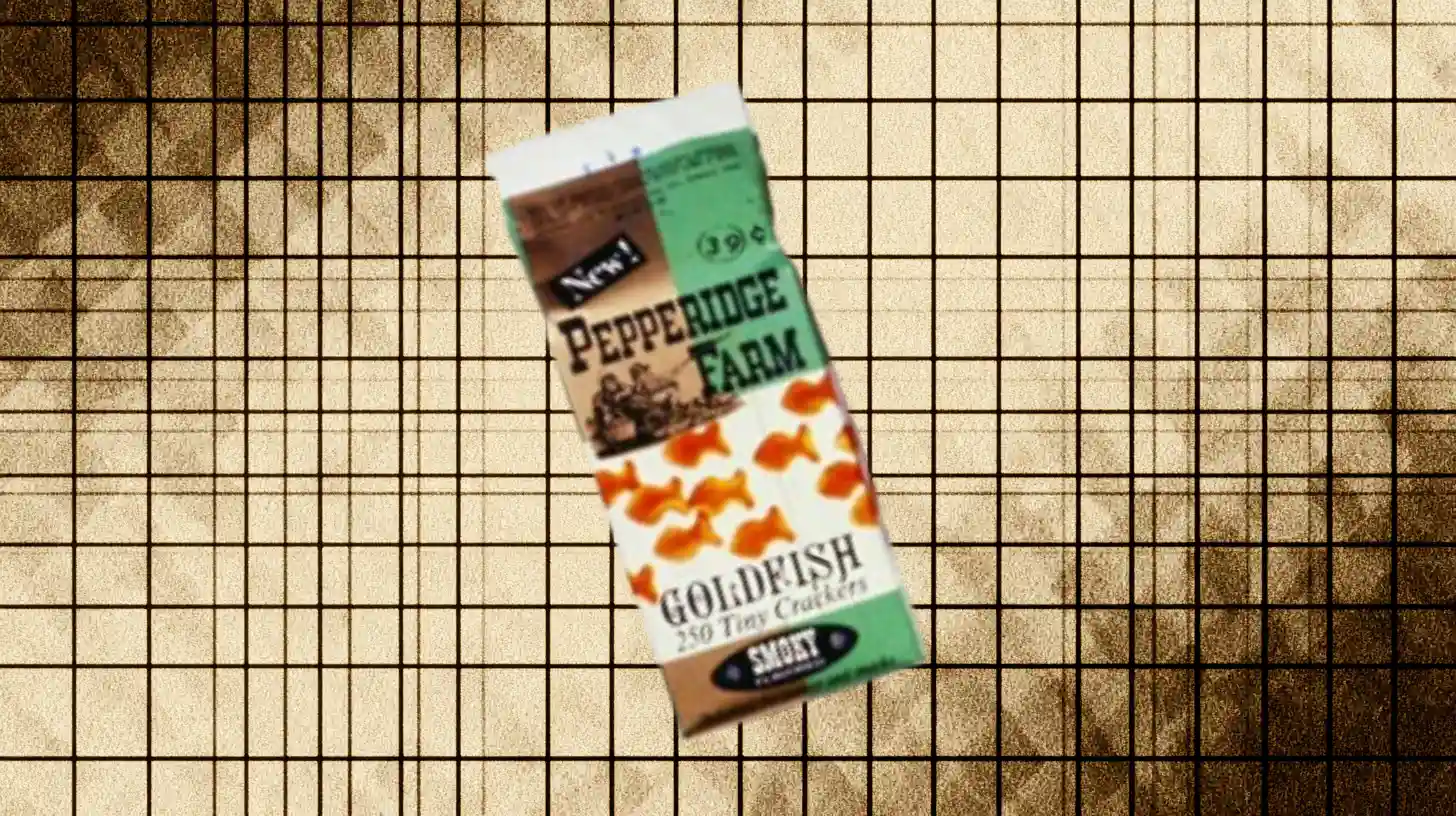Pepperidge Farm Vintage Pepperidge Farm Goldfish Smoky 250 tiny crackers box