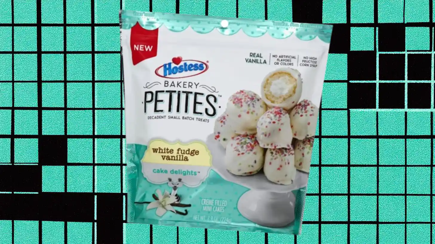 Hostess Hostess Bakery Petites white fudge vanilla bag with sprinkled mini cakes