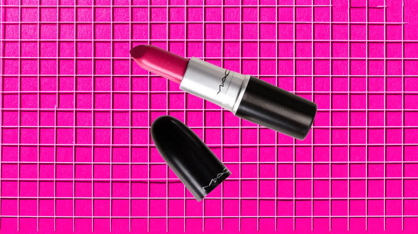 MAC Cosmetics Girl About Town