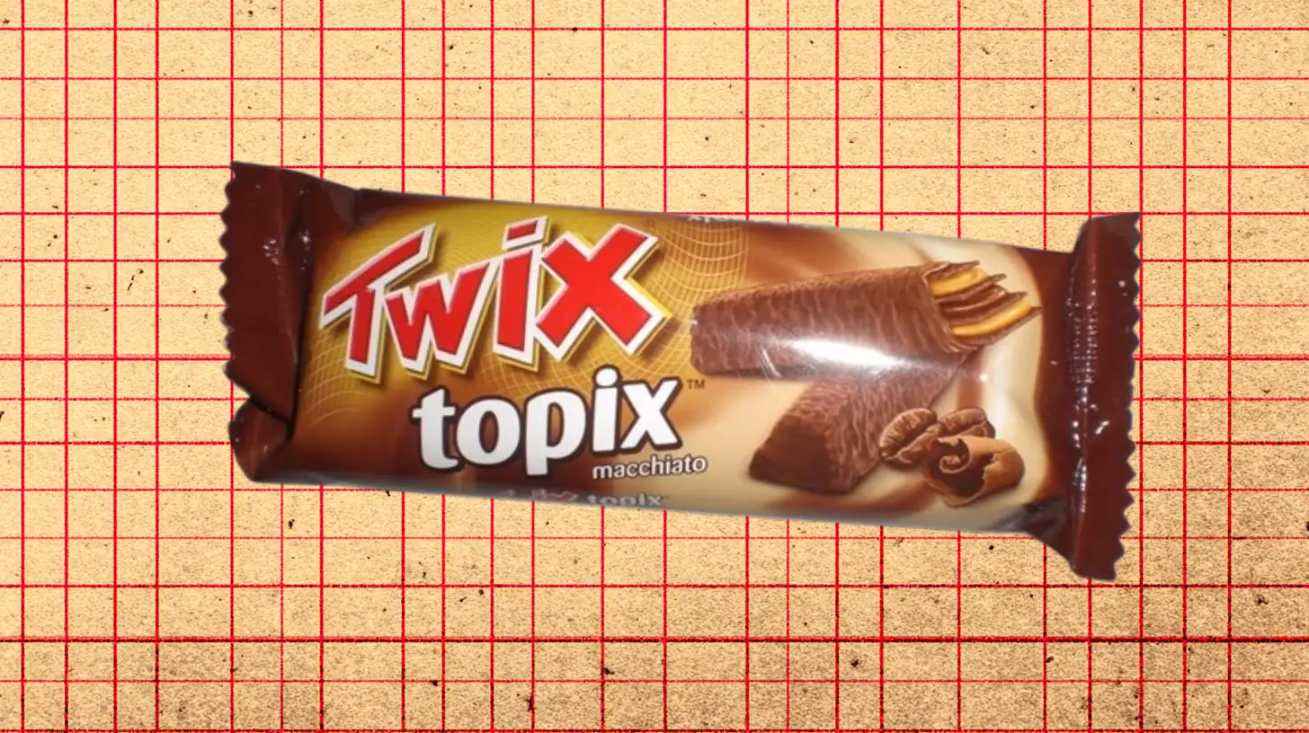 Mars, Inc. Twix Topix Macchiato wafer bar in a brown wrapper